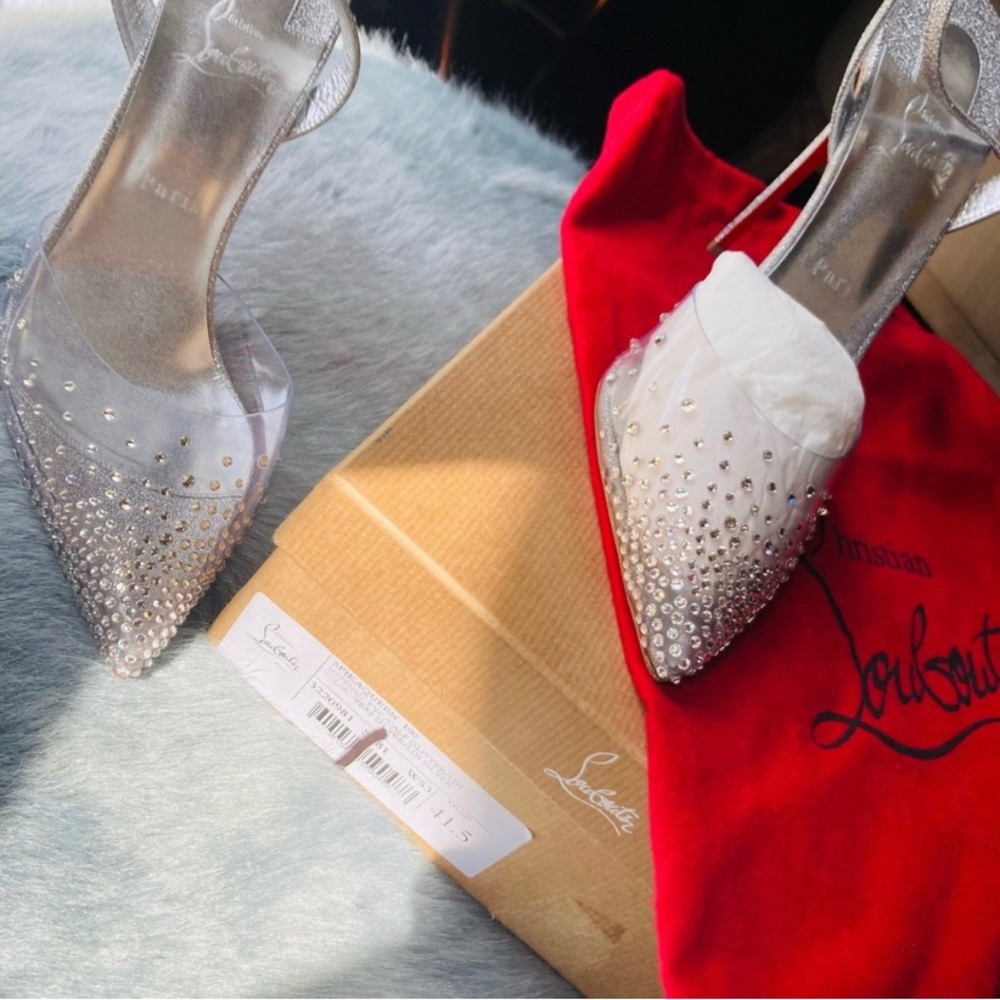 🔴SOLD🔴100 % authentic Christian Louboutin Spikaqueen model